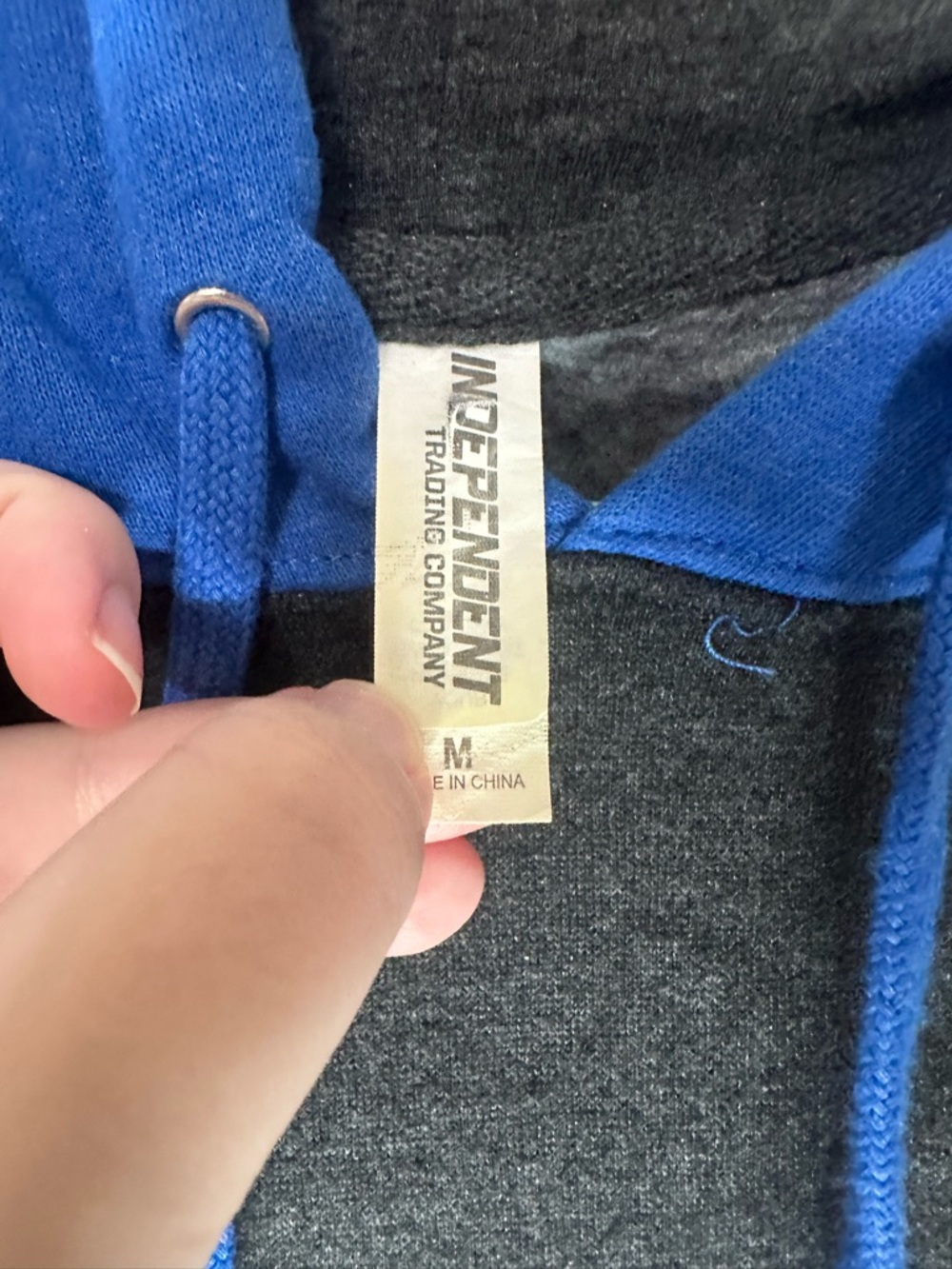 Snap On Men’s Two-Tone Blue and Charcoal Hooded Pullover - Picture 8 of 13